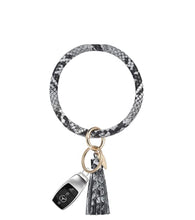 Load image into Gallery viewer, Bangle keychain